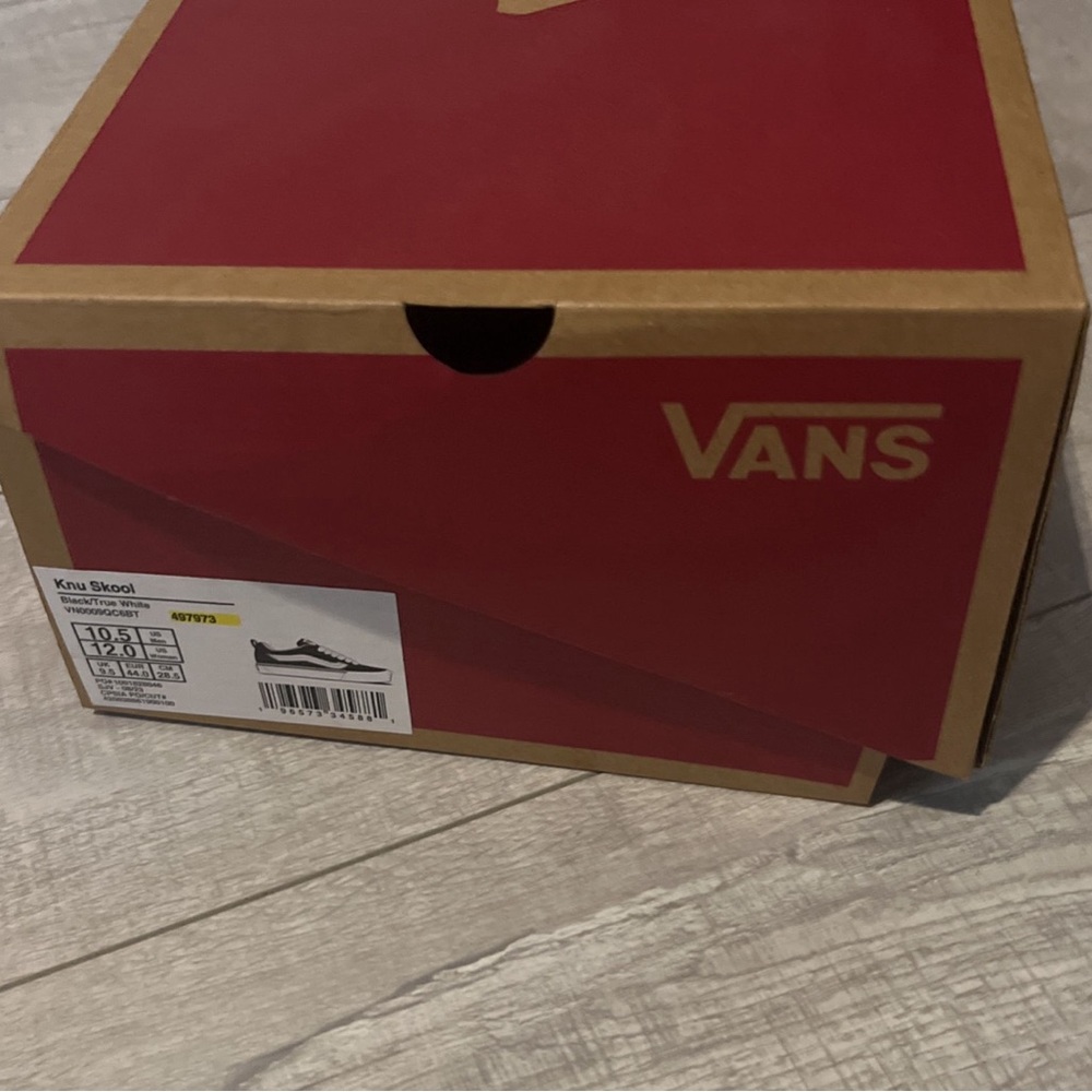 Knu School Vans